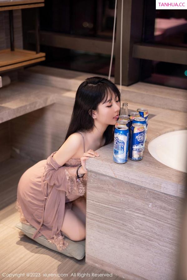   [XiuRen]高清写真图 2023.04.11 No.6558 谢小蒽 丝袜美腿第29张图片
